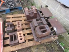 2 X SCALES PLUS WEIGHTS. THIS LOT IS SOLD UNDER THE AUCTIONEERS MARGIN SCHEME, THEREFORE NO VAT WIL