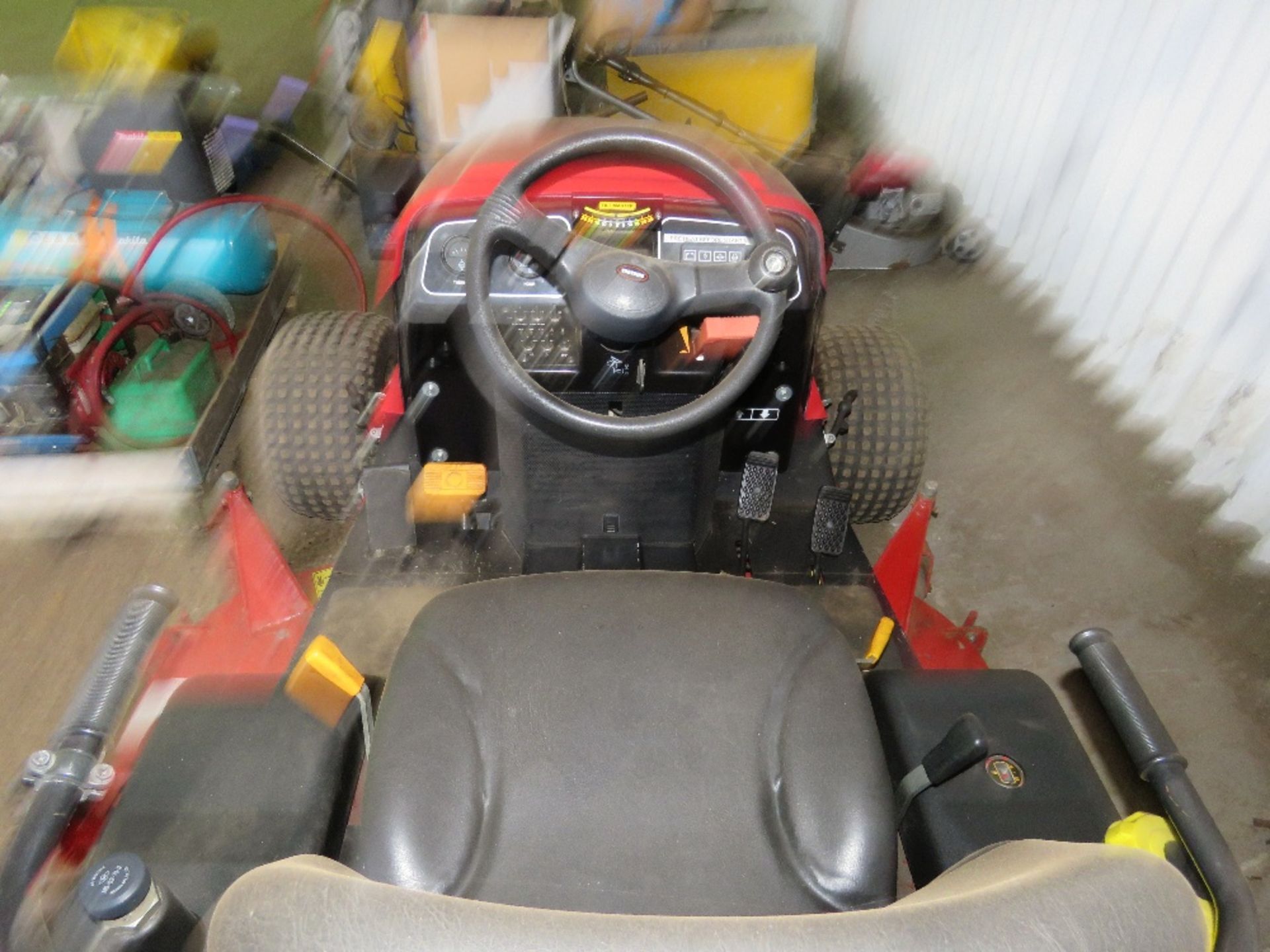 SHIBAURA SG280 GREEN SPECIAL RIDE ON MOWER WITH 5FT CUTTING DECK. 342 REC HOURS. REG:NK18 BJO WITH V - Bild 6 aus 10