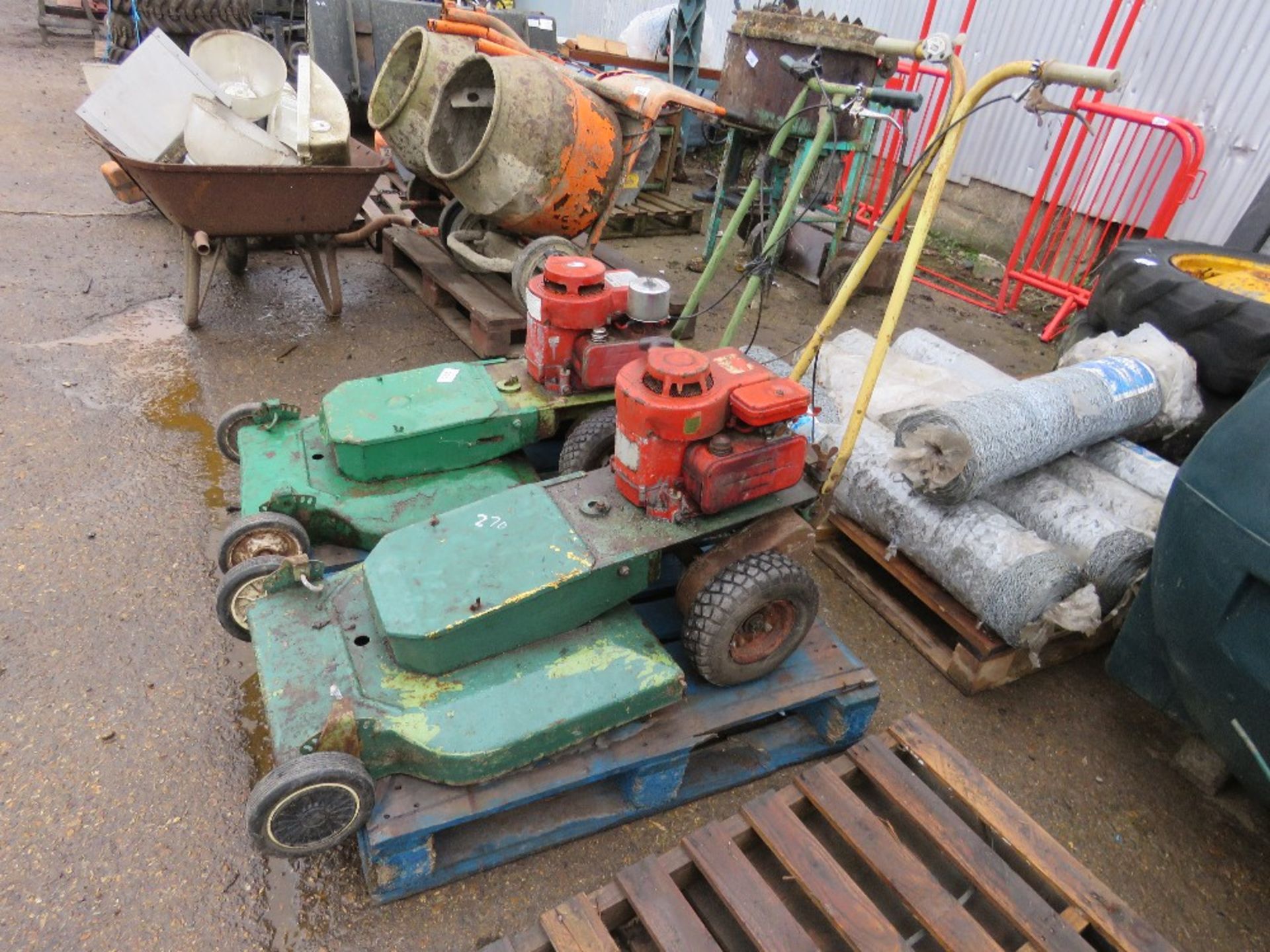 2 X HAYTER ROUGH CUT MOWERS. THIS LOT IS SOLD UNDER THE AUCTIONEERS MARGIN SCHEME, THEREFORE NO VAT - Image 2 of 4