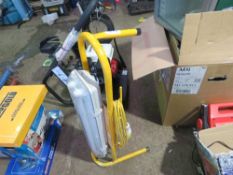 WORK LIGHT, 110VOLT. DIRECT FROM RETIRING BUILDER. THIS LOT IS SOLD UNDER THE AUCTIONEERS M