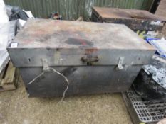 TOOL VAULT, UNLOCKED, NO KEYS. THIS LOT IS SOLD UNDER THE AUCTIONEERS MARGIN SCHEME, THEREFORE NO