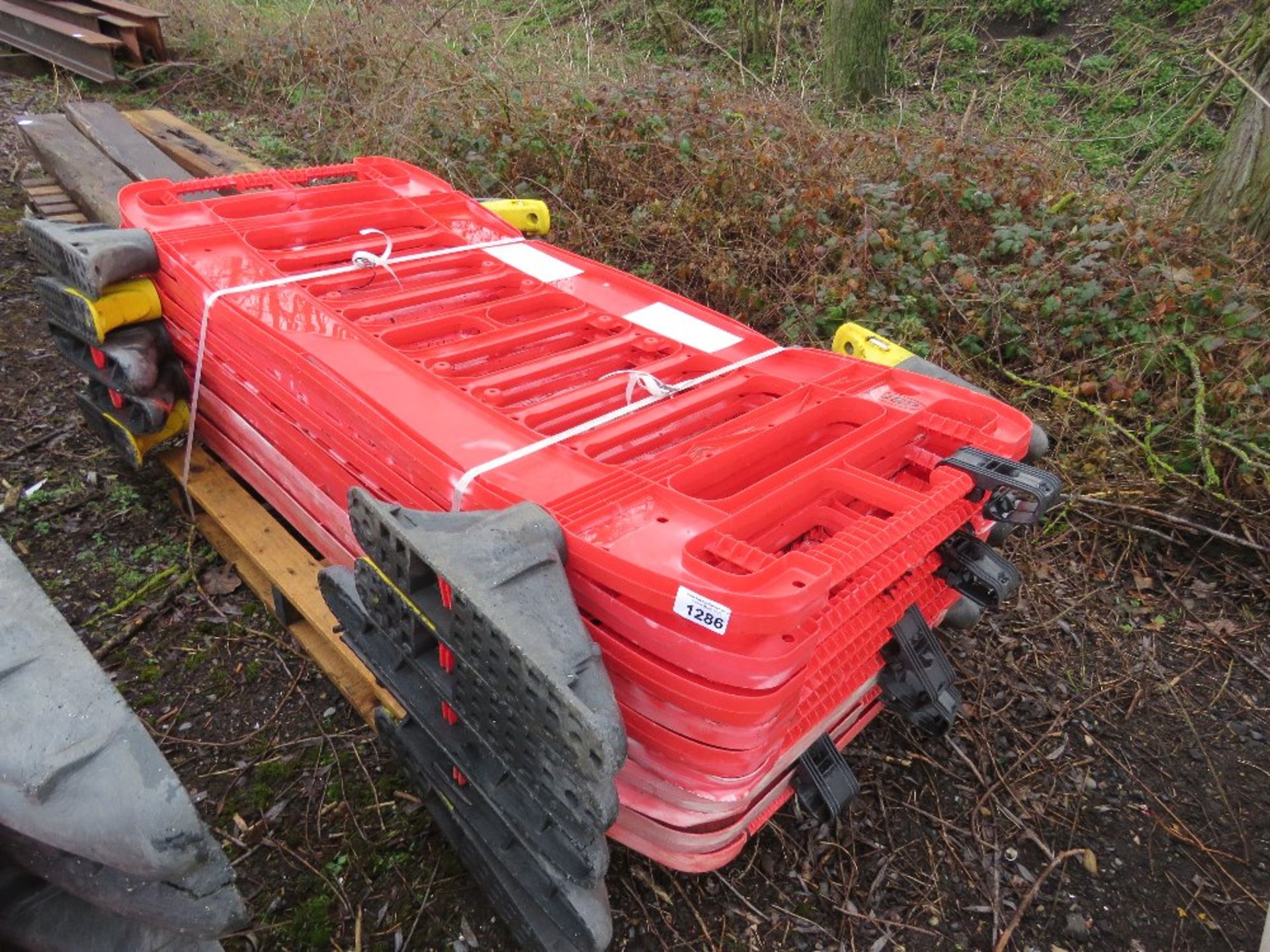 10 X PLASTIC CHAPTER 8 ROAD BARRIERS. THIS LOT IS SOLD UNDER THE AUCTIONEERS MARGIN SCHEME, THERE