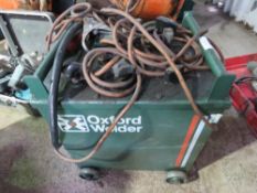 OXFORD OIL FILLED WELDER, 3 PHASE. THIS LOT IS SOLD UNDER THE AUCTIONEERS MARGIN SCHEME, THEREFOR