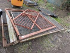 PAIR OF MESH COVERED SITE GATES, 2.5M HEIGHT X 2.9M WIDTH EACH APPROX PLUS ANOTHER SMALL GATE AND FR