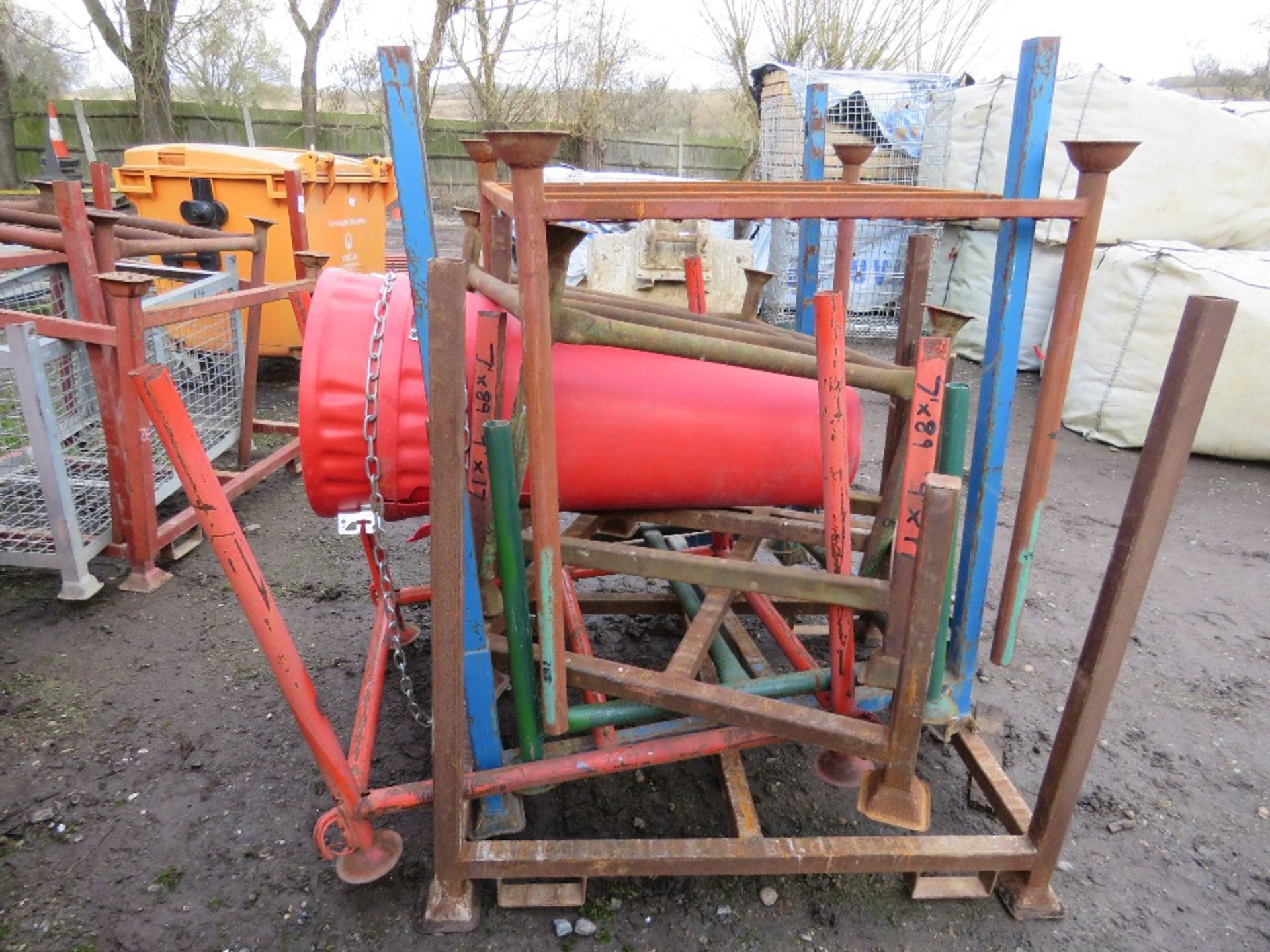 8 X METAL STILLAGE FRAMES PLUS 2 X RUBBISH CHUTE SECTIONS. THIS LOT IS SOLD UNDER THE AUCTIONEERS - Image 3 of 4