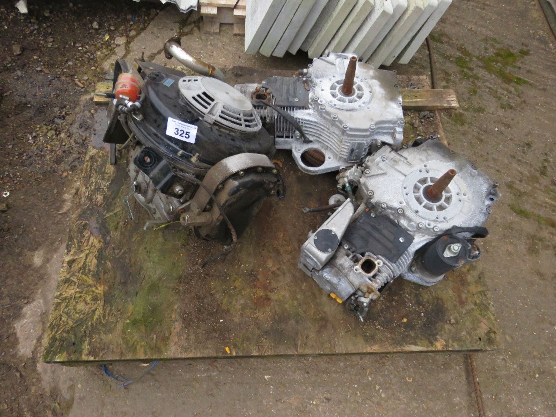 3 X SINGLE CYLINDER DIESEL ENGINES. THIS LOT IS SOLD UNDER THE AUCTIONEERS MARGIN SCHEME, THEREFO