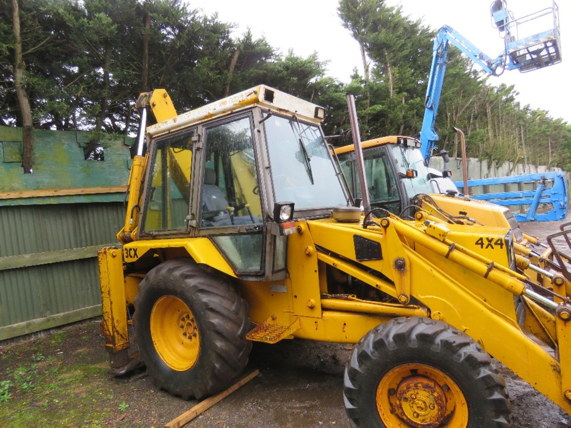 JCB 3CX SITEMASTER BACKHOE LOADER REG:F539 SDE. TYPE 3CX-4/34 SN:509602.F. WITH 4 IN 1 BUCKET PLUS - Image 2 of 7