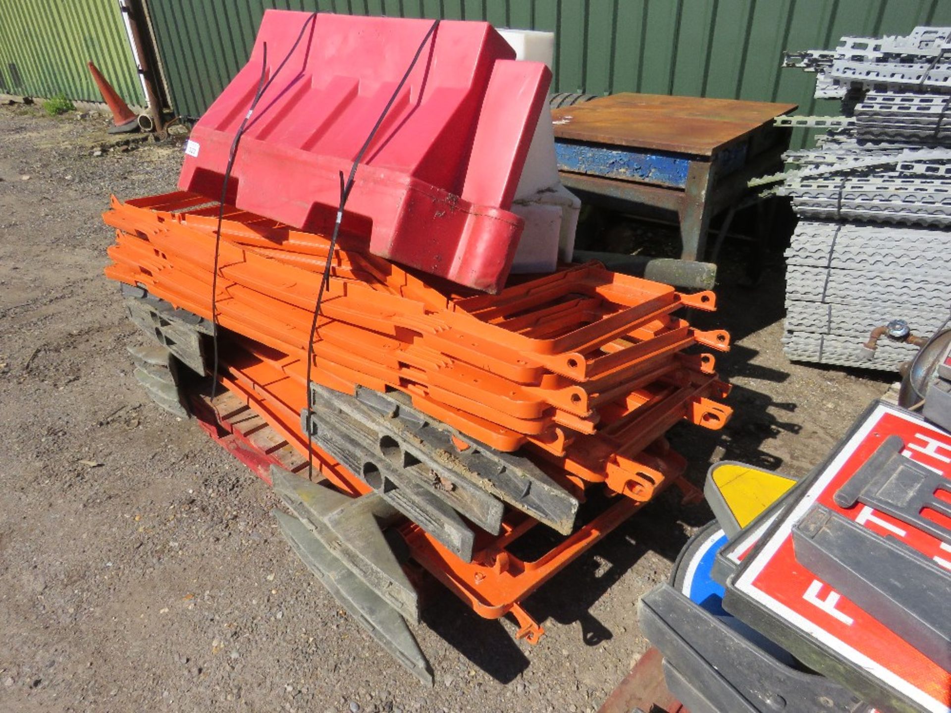9NO CHAPTER 8 PLASTIC BARRIERS PLUS 2NO WATER FILLED BARRIERS. THIS LOT IS SOLD UNDER THE AUCTION - Image 2 of 4
