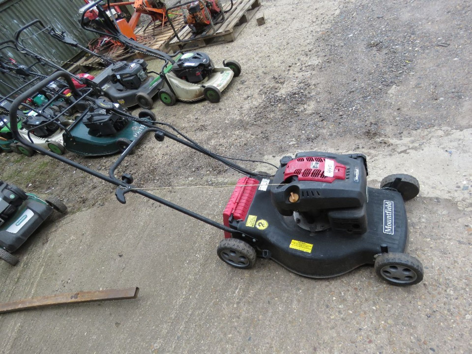 MOUNTFIELD SELF DRIVE LAWNMOWER, NO COLLECTOR. THIS LOT IS SOLD UNDER THE AUCTIONEERS MARGIN SCH - Image 2 of 3