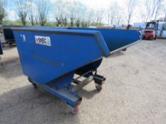 WHEELED FORKLIFT MOUNTED TIPPING SKIP, DtEC BRAND, ON WHEELS. LIGHT WEIGHT PREVIOUS USEAGE.