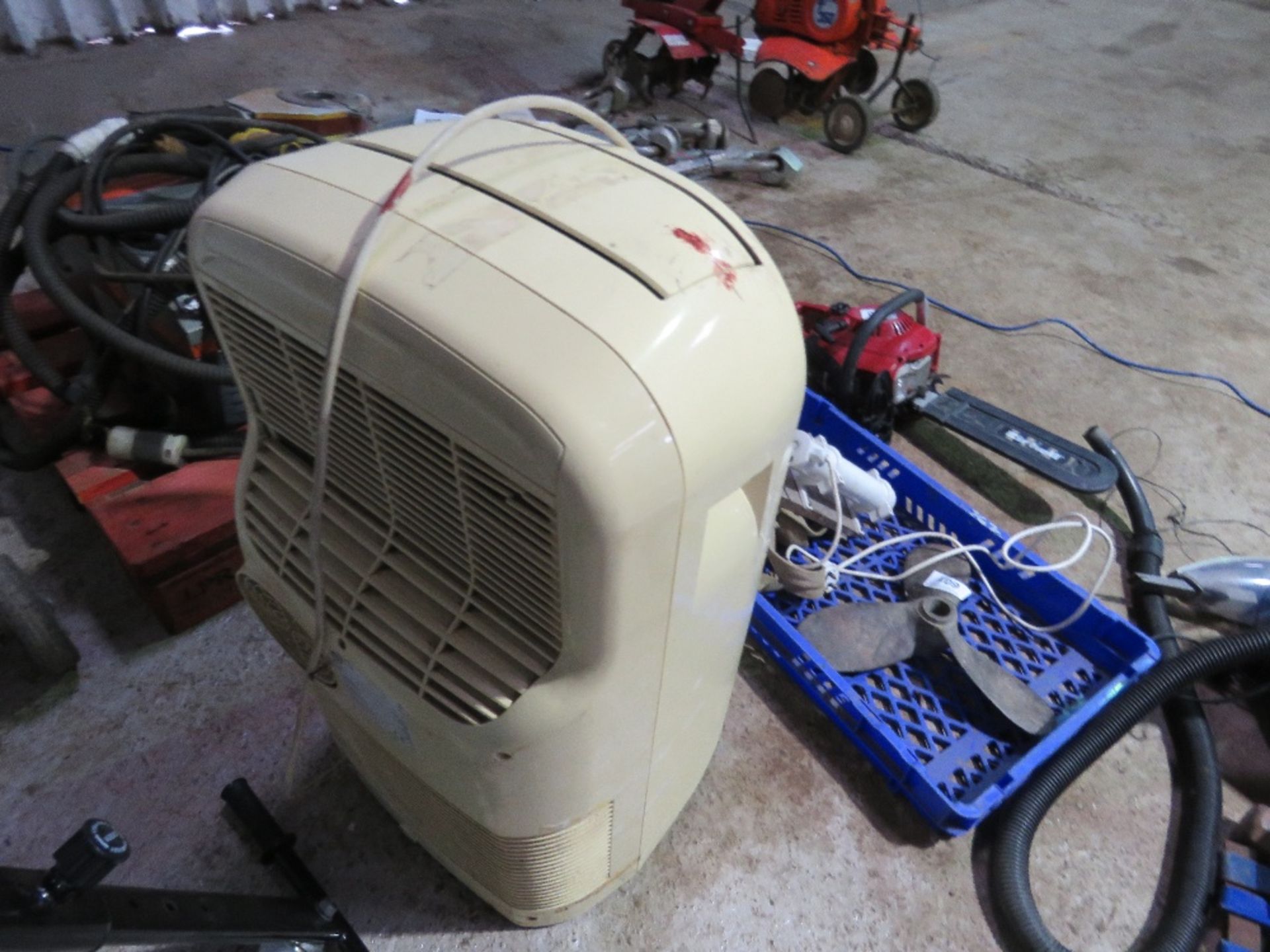 ROOM COOLER UNIT, 240VOLT POWERED. THIS LOT IS SOLD UNDER THE AUCTIONEERS MARGIN SCHEME, THEREFORE - Image 2 of 4