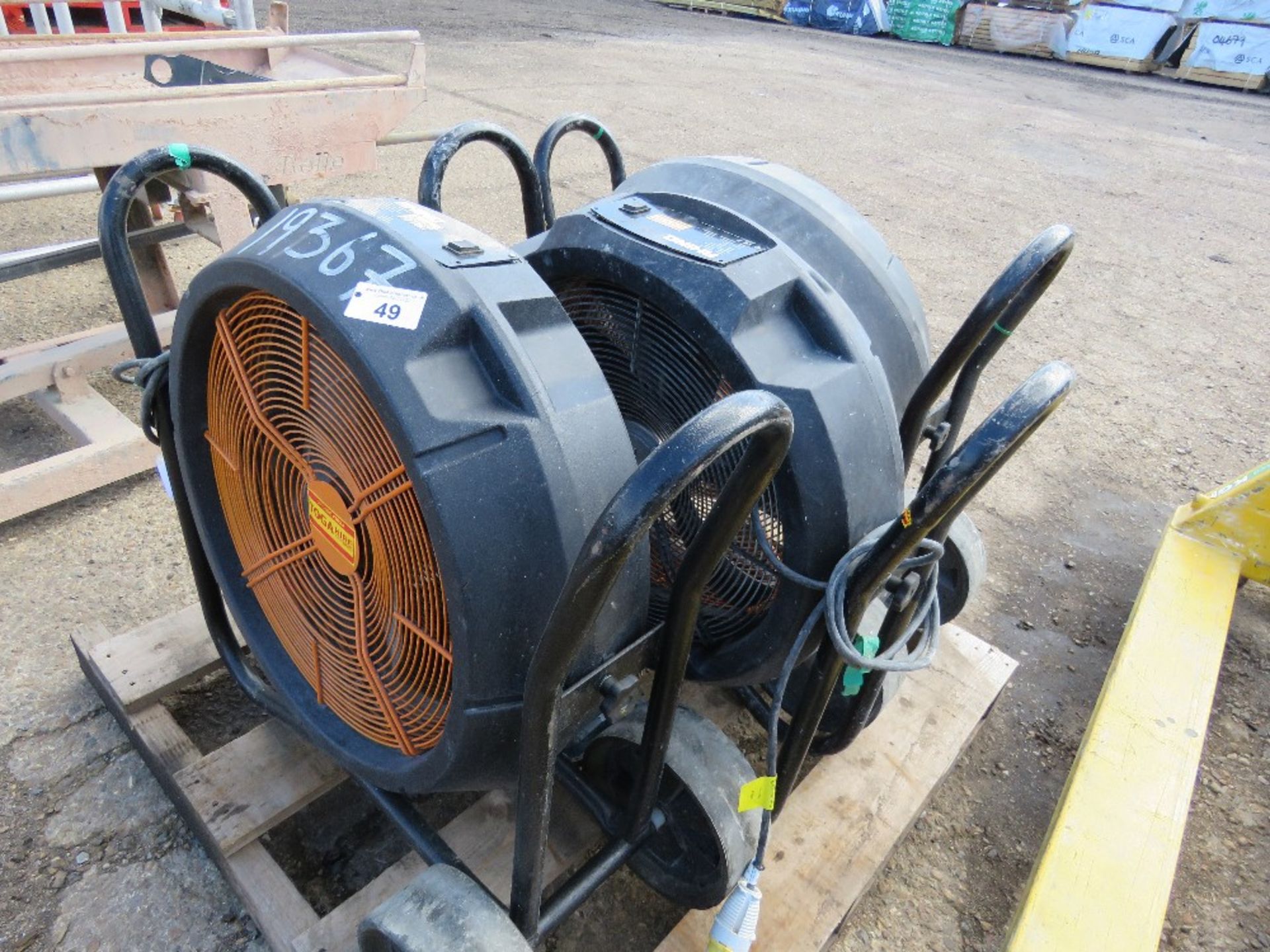 3 X LARGE FANS PLUS A TRANSFORMER, CONDITION UNKNOWN. - Image 2 of 5
