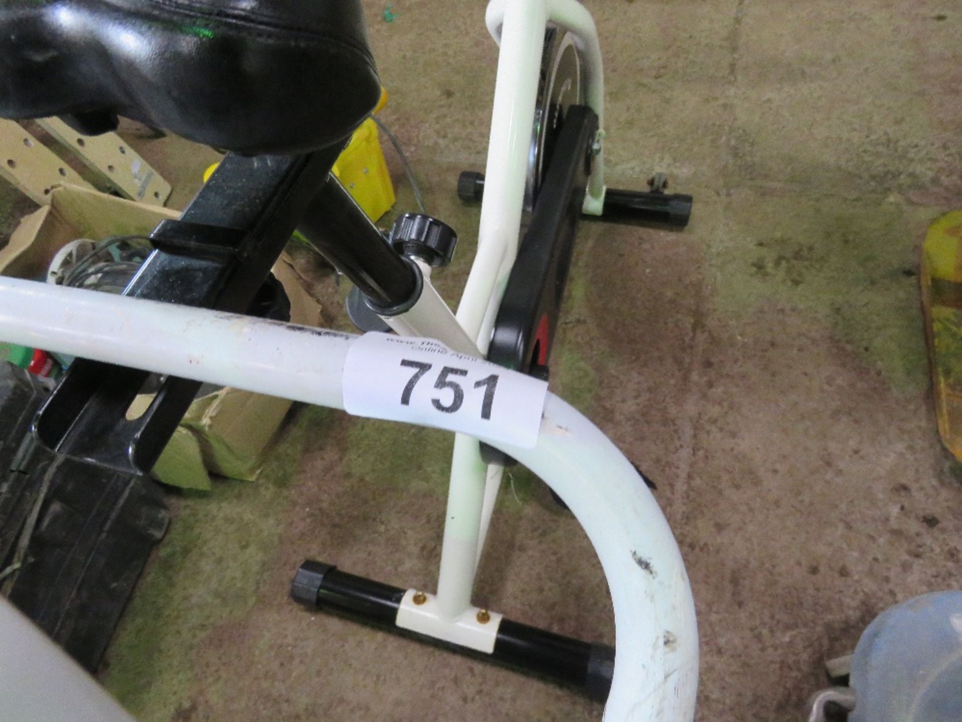 3NO MINI STEP LADDERS PLUS A FITNESS BIKE. THIS LOT IS SOLD UNDER THE AUCTIONEERS MARGIN SCHEME, T - Image 3 of 9