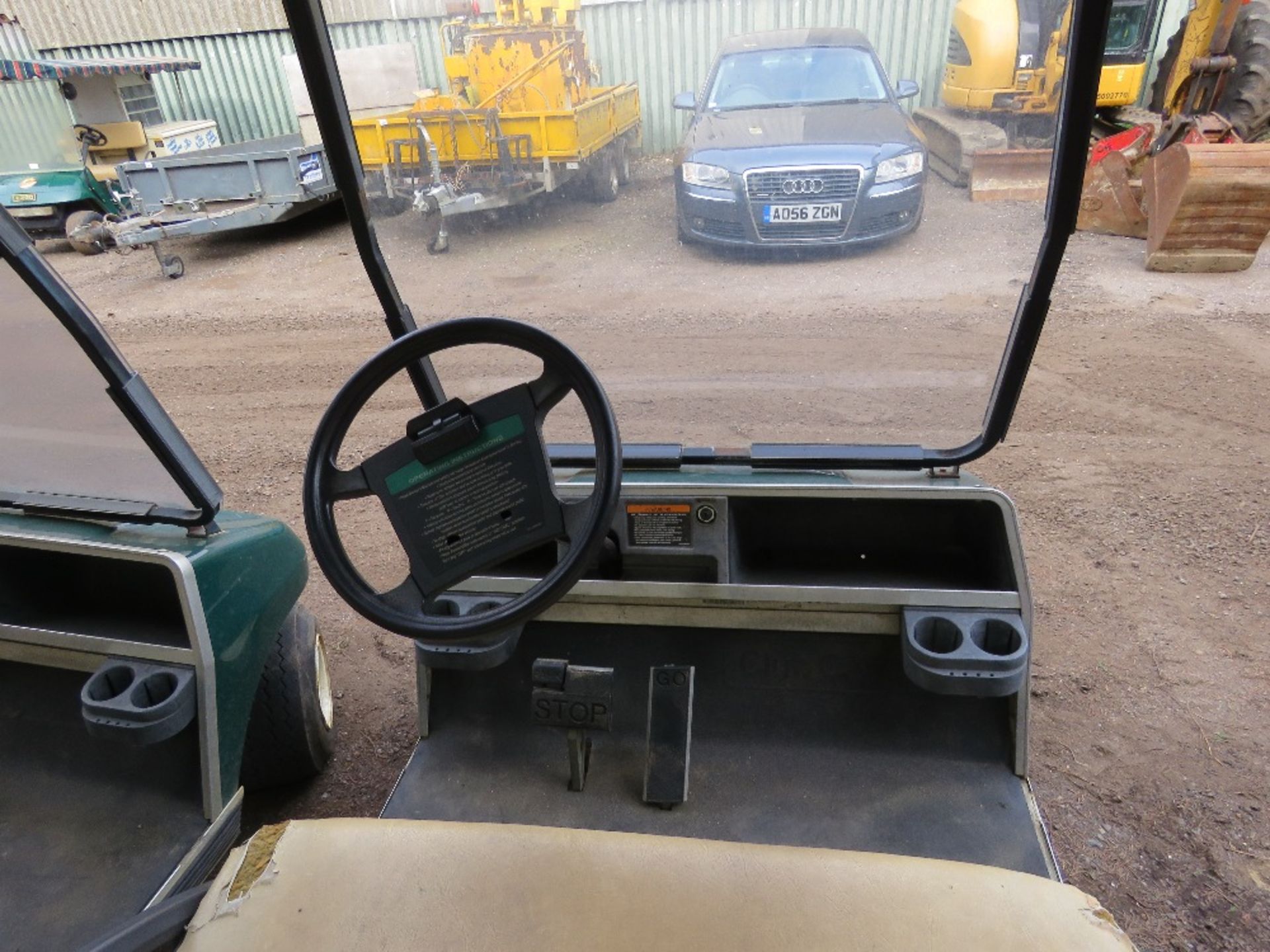CLUBCAR PETROL ENGINED GOLF CART. BEEN STORED FOR SOME TIME, UNTESTED. - Image 6 of 9