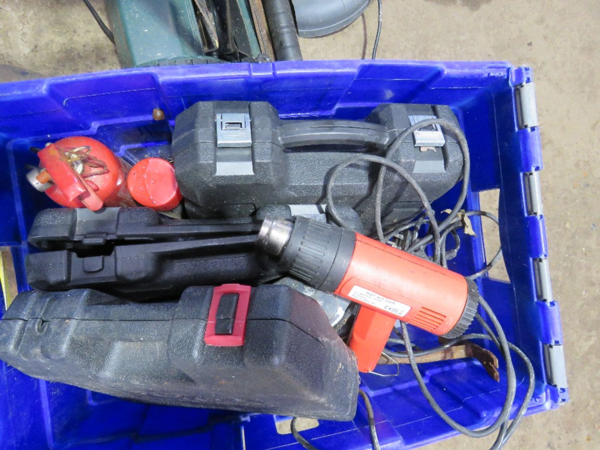 BOX OF ASSORTED POWER TOOLS AND SUNDRIES. THIS LOT IS SOLD UNDER THE AUCTIONEERS MARGIN SCHEME, T - Image 2 of 5
