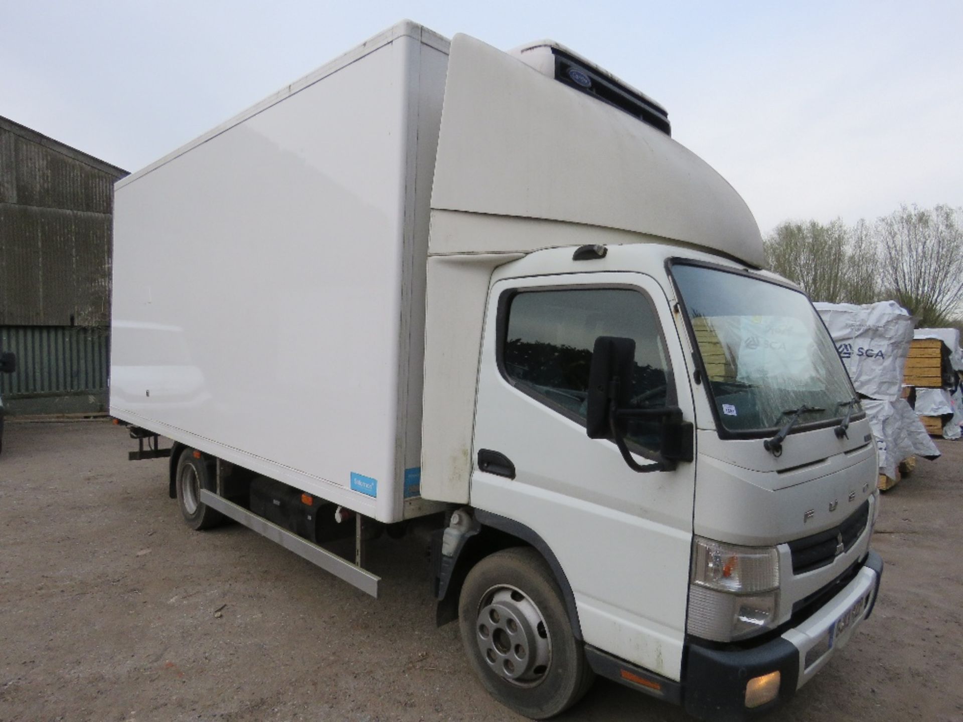 MITSUBISHI FUSO CANTER 7C15 FRIDGE LORRY REG: GJ13 KZP. 271,262 REC KMS. CARRIER FRIDGE UNIT. 17FT L - Image 10 of 16