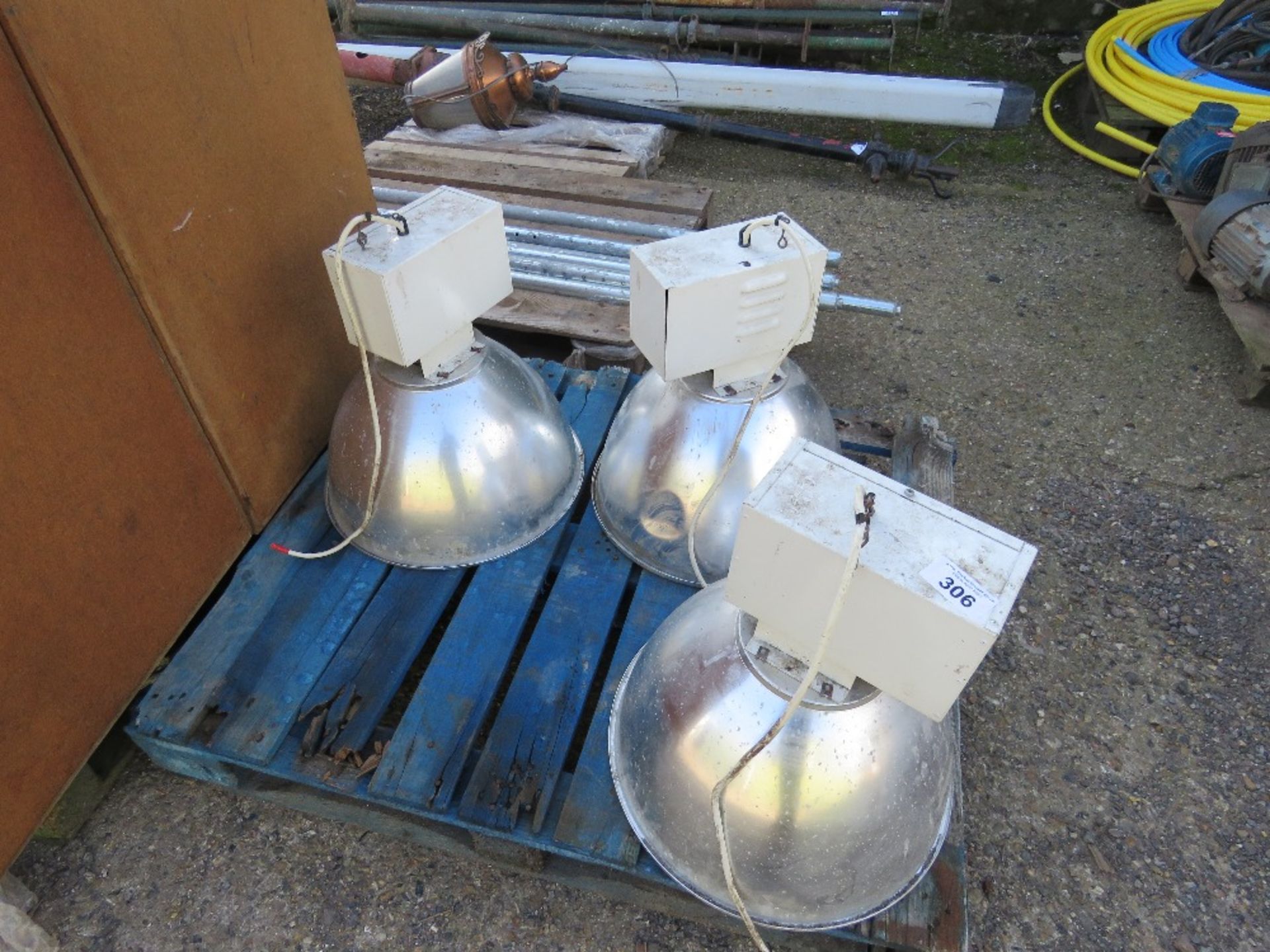 QUANTITY OF ALUMINIUM SHADE LIGHTS. THIS LOT IS SOLD UNDER THE AUCTIONEERS MARGIN SCHEME, THEREFO