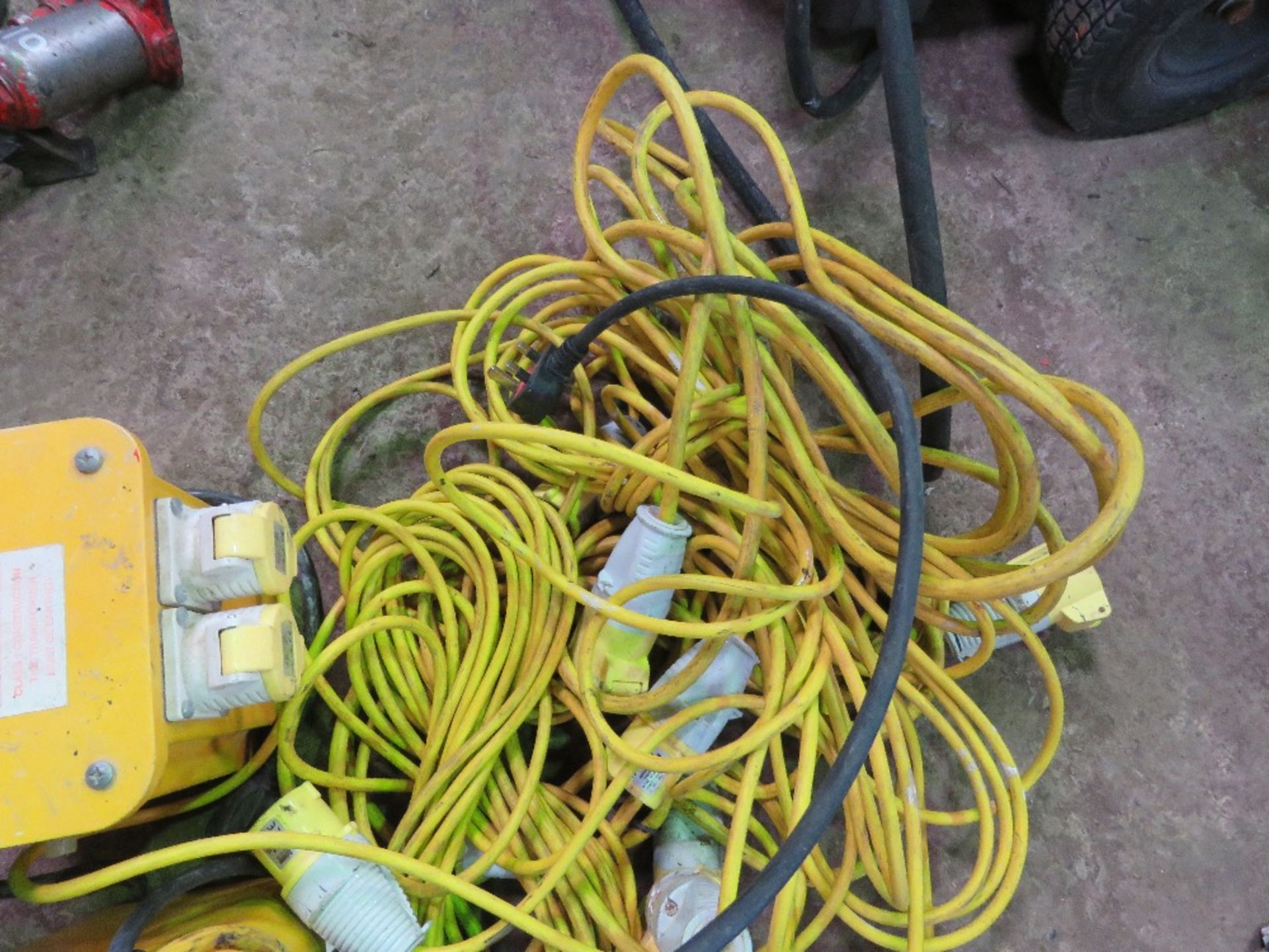 3 X 110VOLT TRANSFORMERS PLUS EXTENSION LEADS. THIS LOT IS SOLD UNDER THE AUCTIONEERS MARGIN SCHE - Image 4 of 5