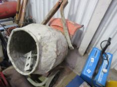 BELLE PETROL ENGINED CEMENT MIXER WITH STAND. WHEN TESTED WAS SEEN TO RUN AND DRUM TURNED. PN: 3CM12
