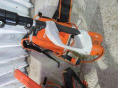 STIHL BATTERY POWERED TELESCOPIC POLE HLA85 HEDGE TRIMMER SUPPLIED WITH AN AR3000 LITHIUM BACK PAC