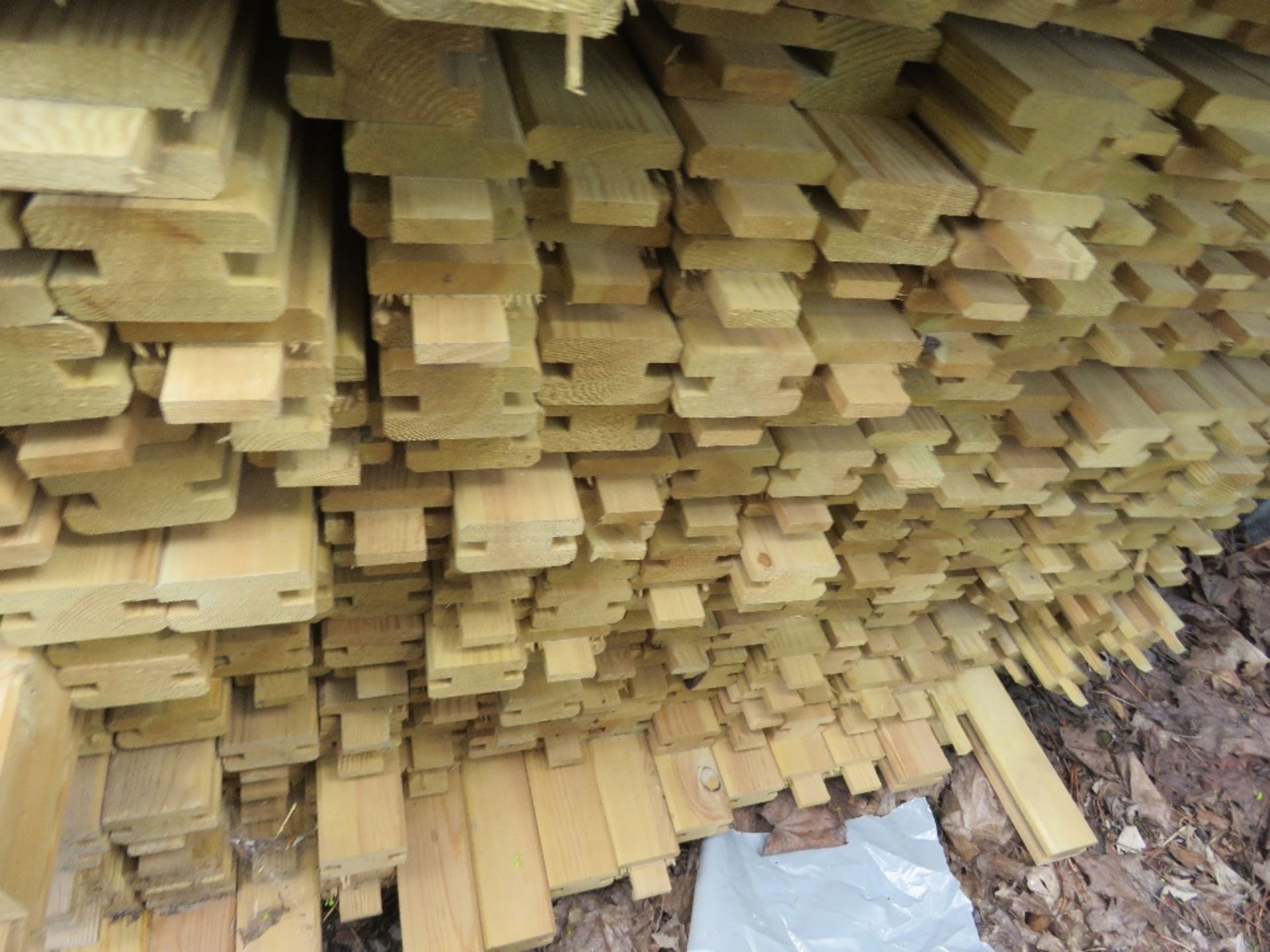 PACK OF TREATED TIMBER FENCE PANEL FRAME SLOTTED TIMBERS: 55MM X 35MM @ 1.75M LENGTH APPROX. - Image 2 of 3