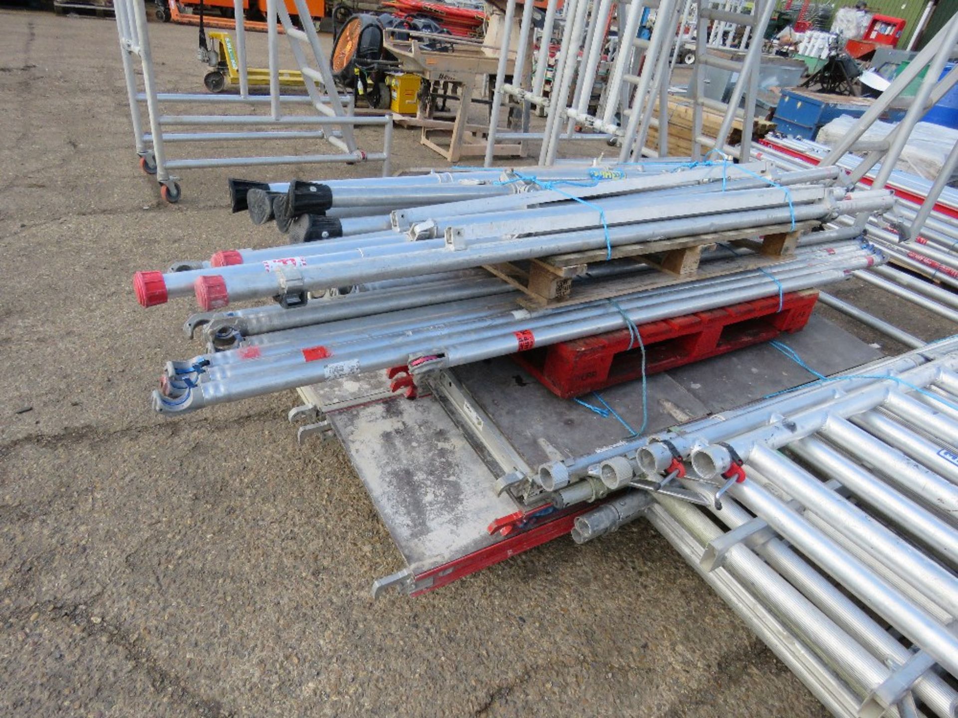 4NO PALLETS CONTAINING ASSORTED ALUMINIUM SCAFFOLD TOWER PARTS INCLUDING FRAMES, BOARDS, LEGS AND PO - Image 9 of 14