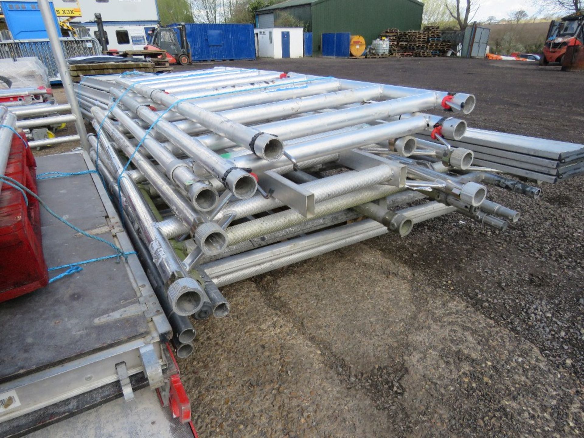 4NO PALLETS CONTAINING ASSORTED ALUMINIUM SCAFFOLD TOWER PARTS INCLUDING FRAMES, BOARDS, LEGS AND PO - Image 7 of 14