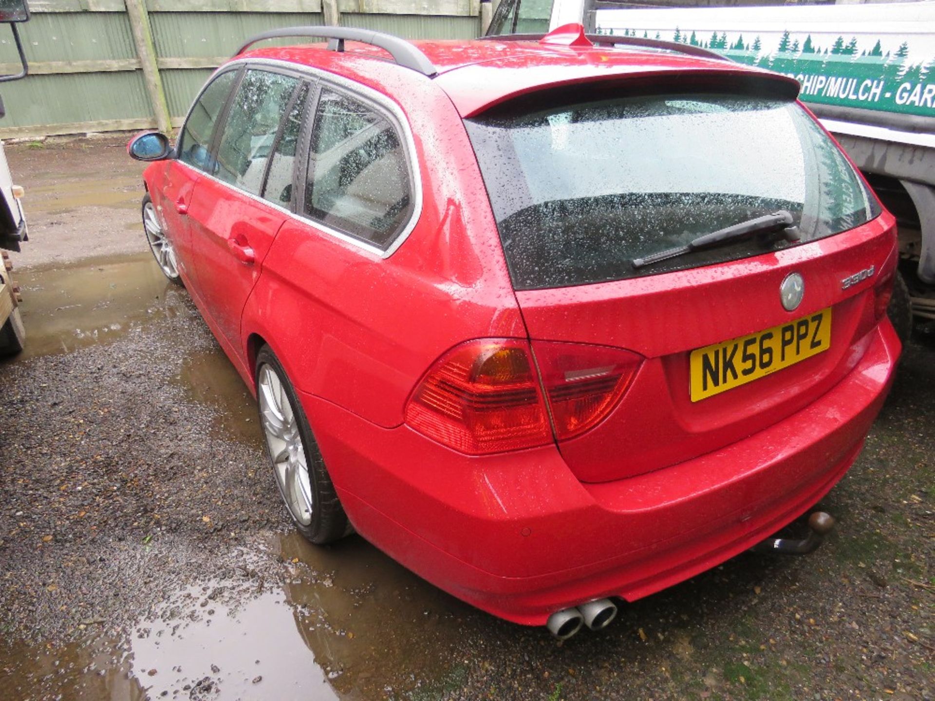 BID INCREMENT NOW £50 BMW 330 DIESEL ESTATE CAR REG:NK56 PPZ. WITH V5. TEST UNTIL 13.12.23. - Image 5 of 12