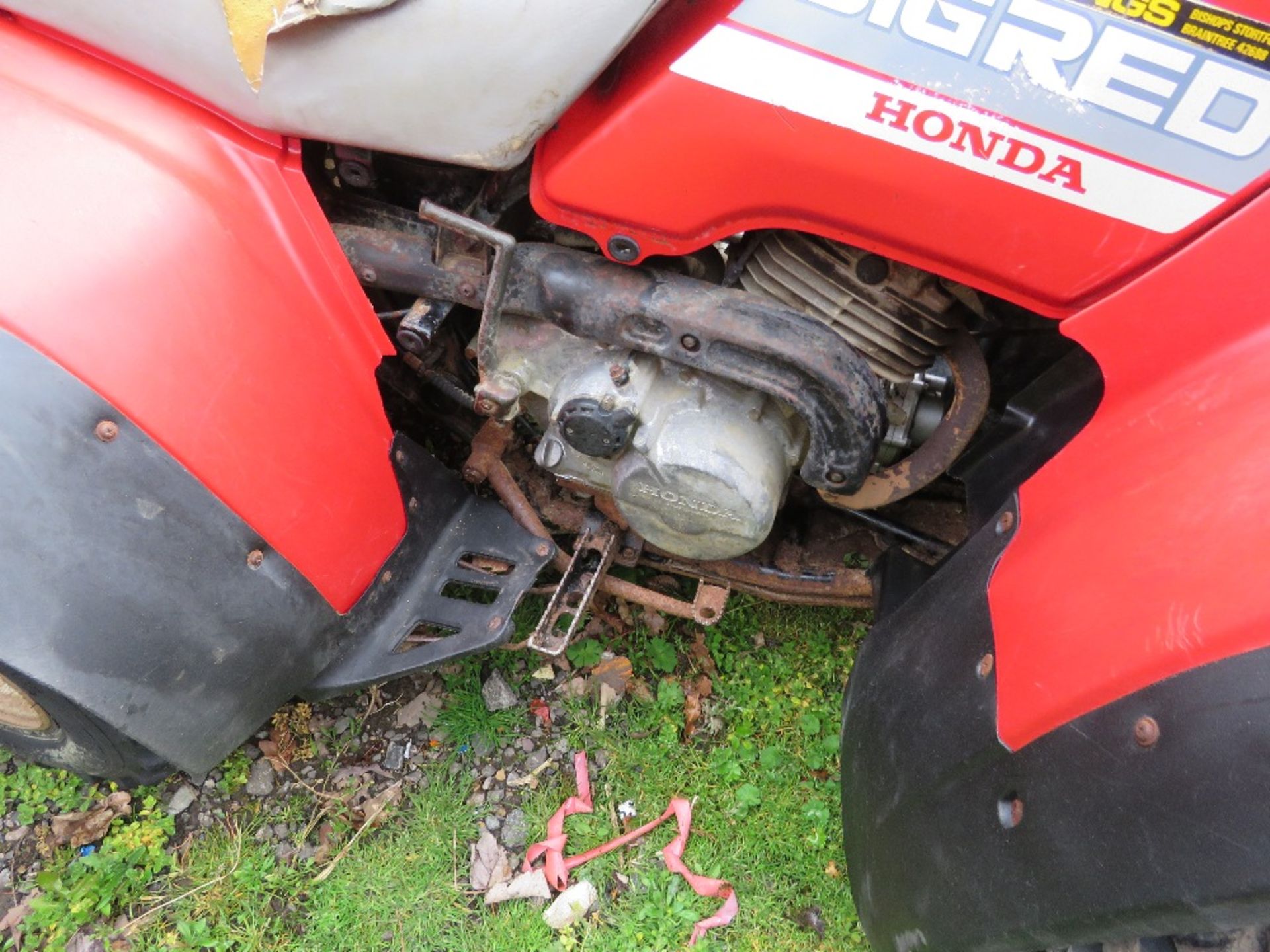 HONDA BIG RED 4WD PETROL ENGINED QUAD BIKE. WHEN TESTED WAS SEEN TO DRIVE, STEER AND BRAKE SOURCED F - Image 9 of 9
