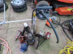 5 X BOTTLE JACKS, 2 X AXLE STANDS PLUS AN OIL PUMP UNIT. THIS LOT IS SOLD UNDER THE AUCTIONEERS M
