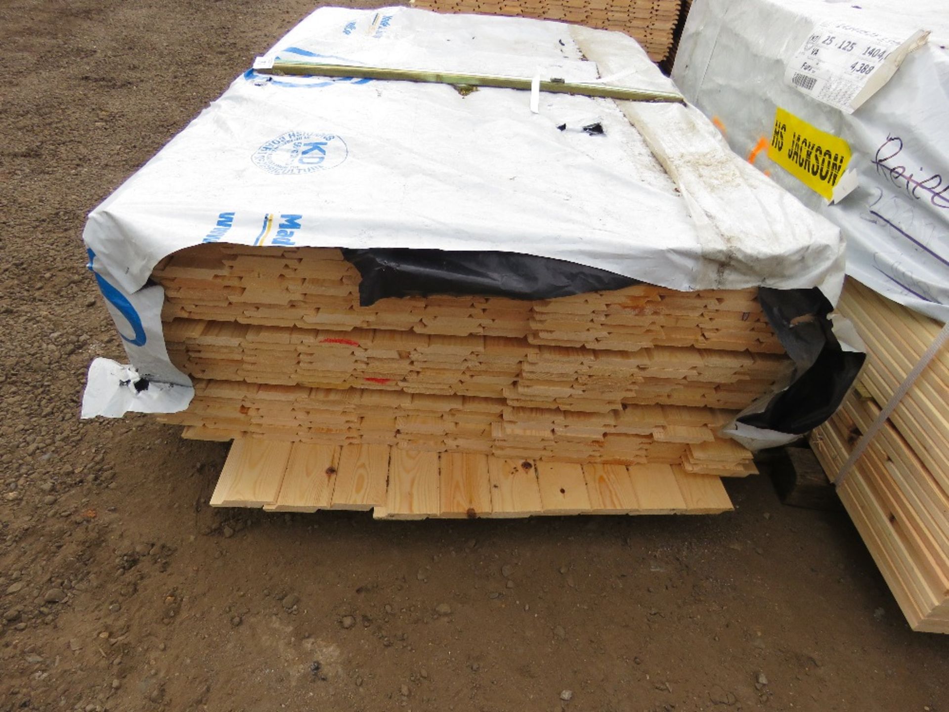 SMALL PACK OF UNTREATED SHIPLAP TIMBER FENCE CLADDING BOARDS: 1.42M LENGTH X 100MM WIDTH APPROX.