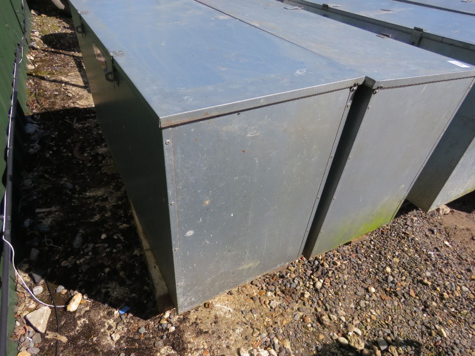 2 X ANIMATE MAKE LOCKABLE FEED STORAGE BINS: 130CM WIDE X 70CM HEIGHT X 52CM DEPTH APPROX. PREVIOUS - Image 2 of 5
