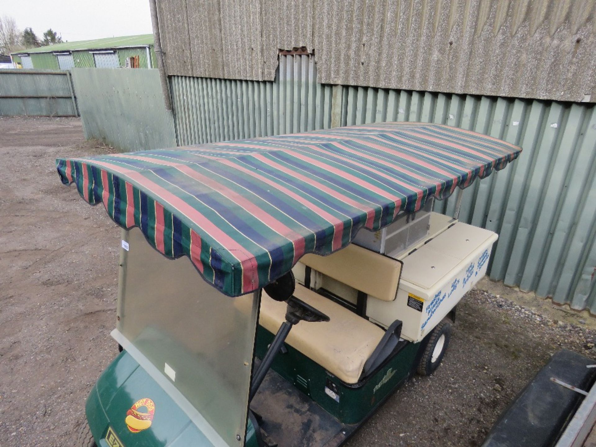 EZGO PETROL ENGINED GOLF BUGGY / CATERING TRUCK. DIRECT FROM FISHING LAKES WHO NO LONGER PROVIDE CAT - Image 16 of 20