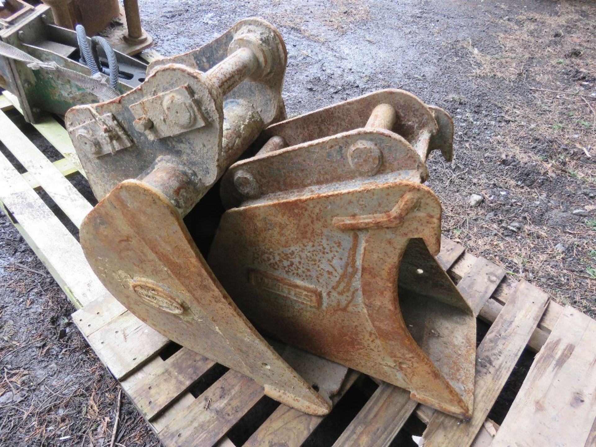 2 X EXCAVATOR BUCKETS ON 45MM PINS: 18" AND 12" WIDTH APPROX.