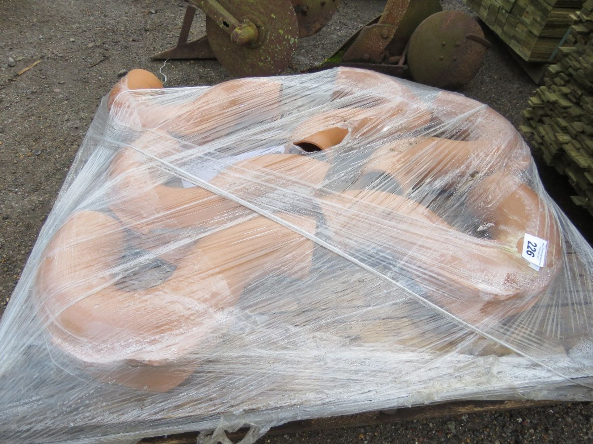 PALLET CONTAINING 6 X LOW BACK TRAPS TYPE UGH417. - Image 3 of 3