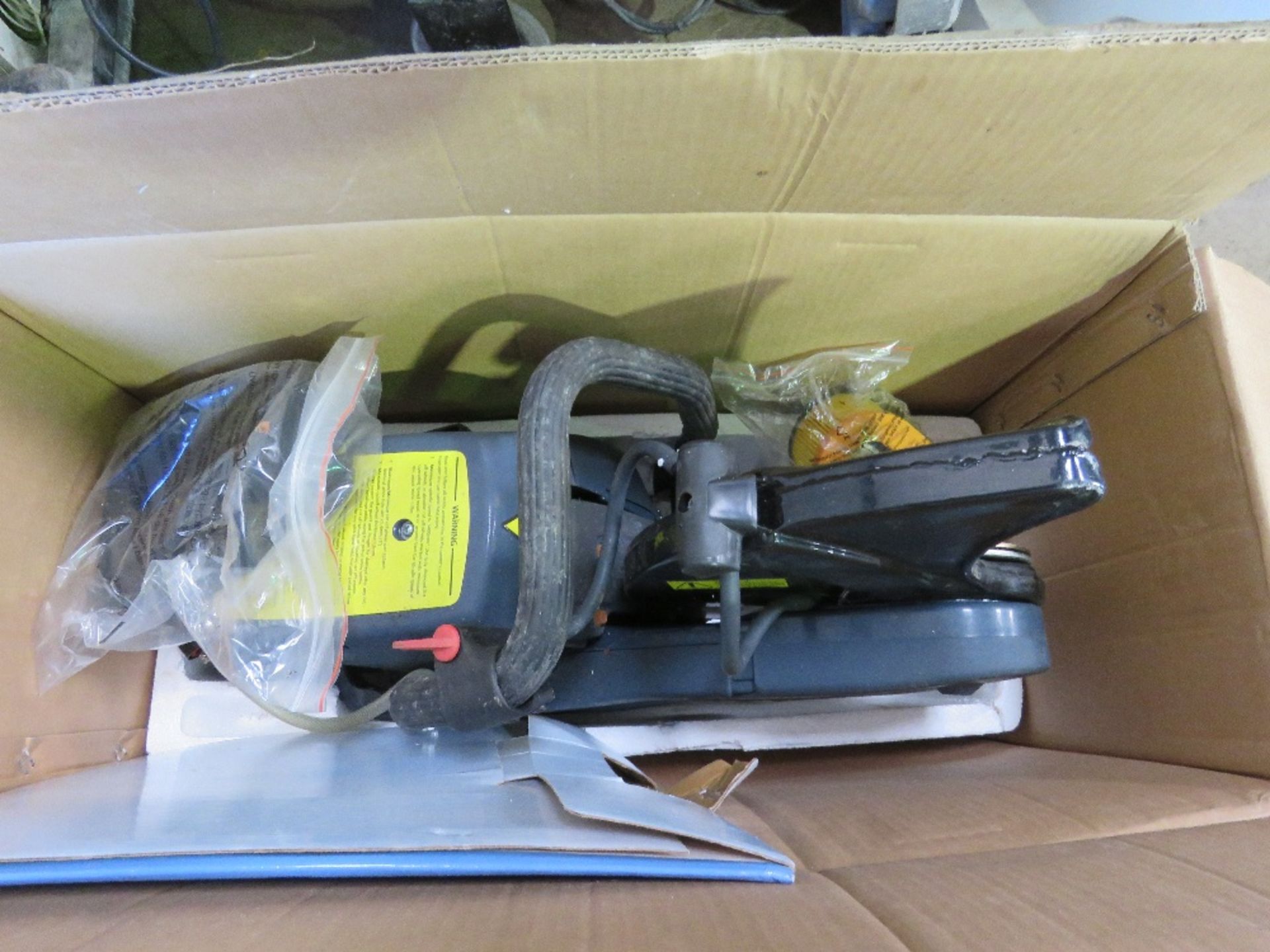 ROCKWORTH AR34PC PETROL CUT OFF SAW WITH ABLADE, LITTLE USED. THIS LOT IS SOLD UNDER THE AUCTIONE - Image 2 of 7