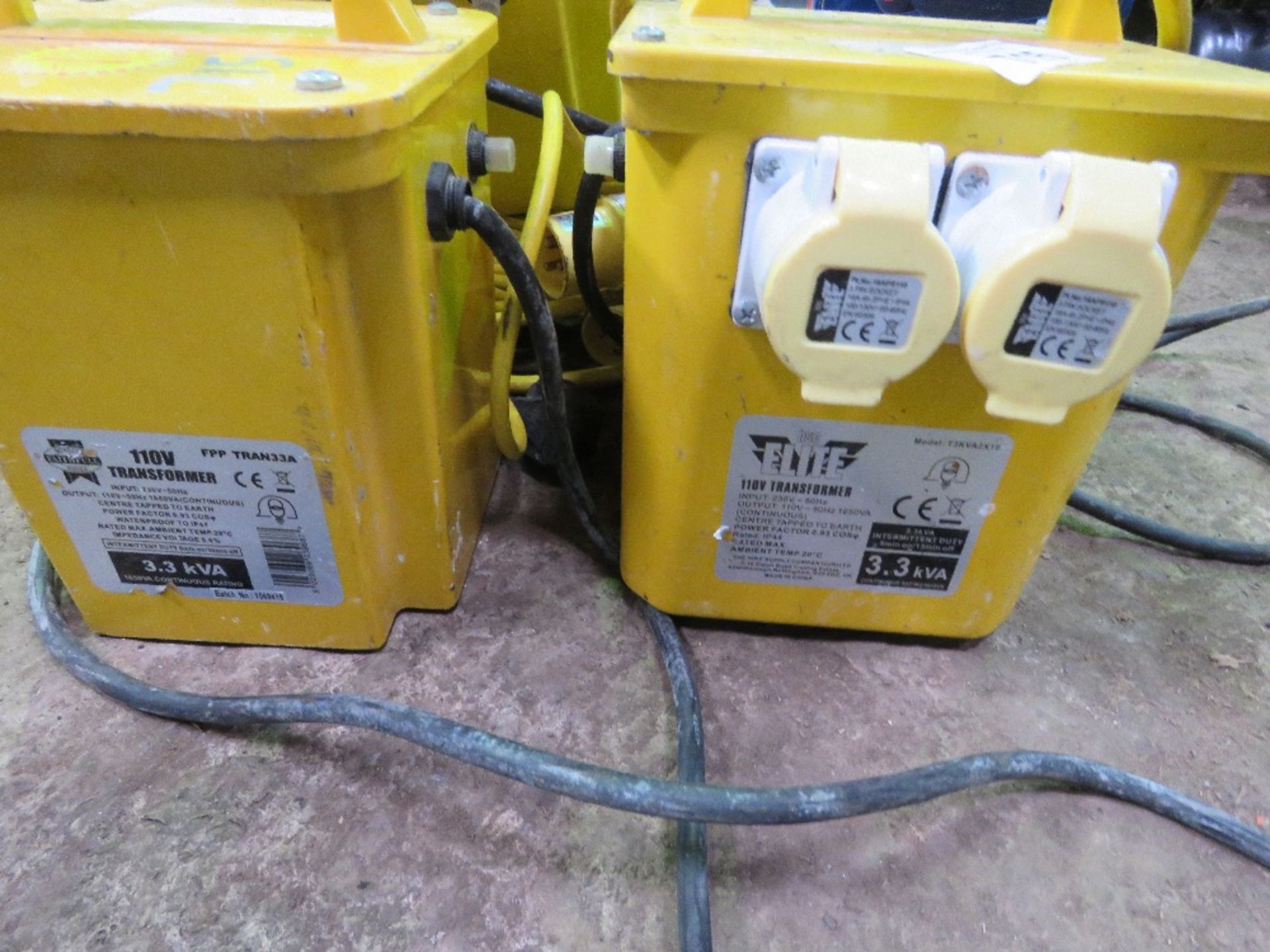 3 X 110VOLT TRANSFORMERS PLUS EXTENSION LEADS. THIS LOT IS SOLD UNDER THE AUCTIONEERS MARGIN SCHE - Image 3 of 5