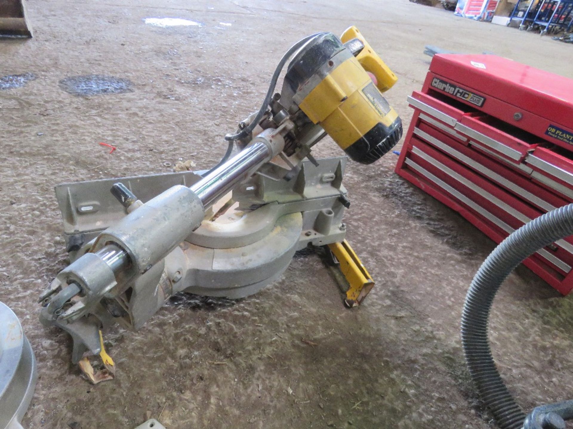 DEWALT PROFESSIONAL SLIDING HEAD MITRE SAW. THIS LOT IS SOLD UNDER THE AUCTIONEERS MARGIN SCHEME, - Image 4 of 4