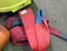 3NO HEAVY DUTY LIFTING STRAPS, 5TONNE APPROX RATED. THIS LOT IS SOLD UNDER THE AUCTIONEERS MARGIN