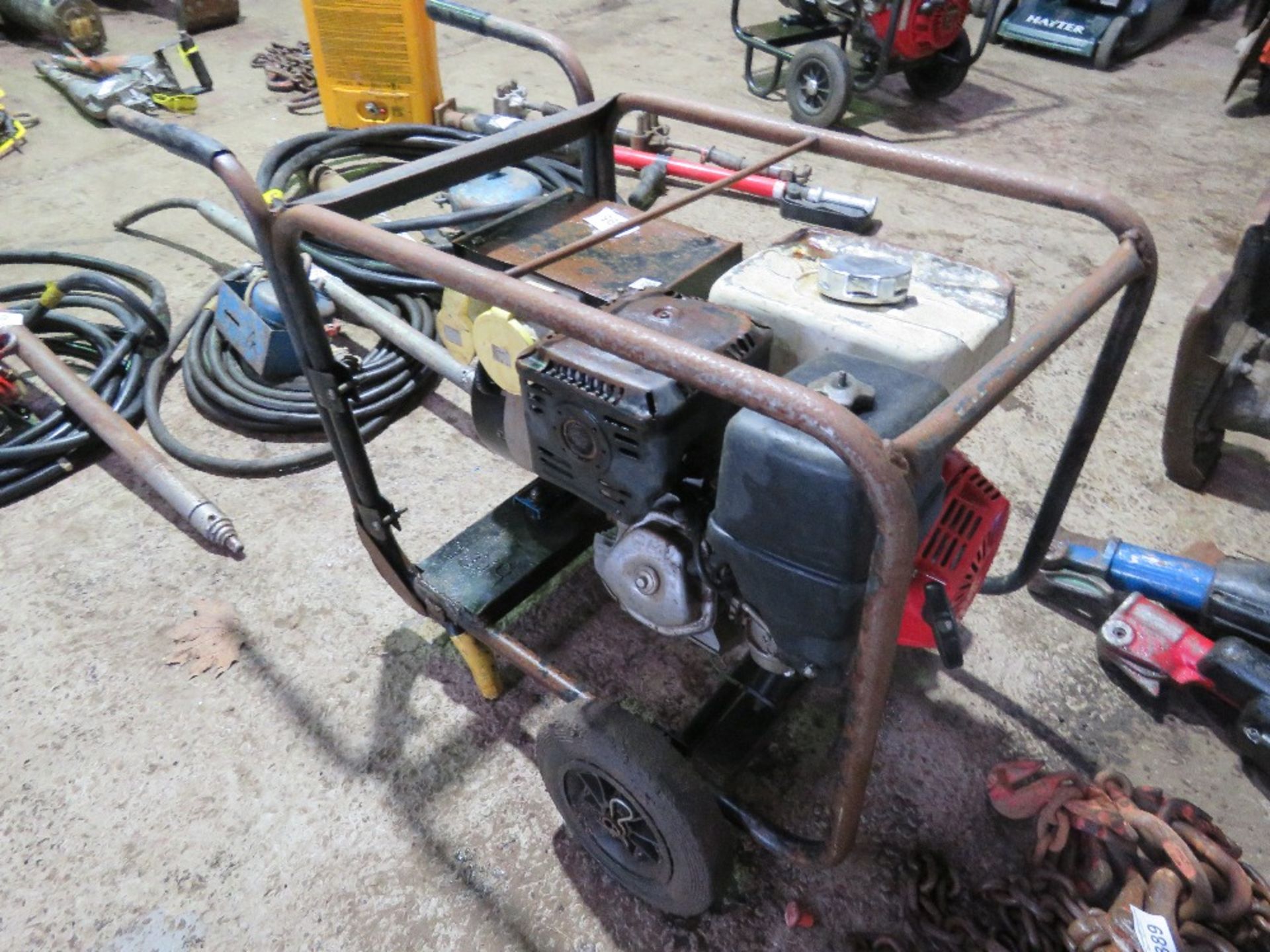 STEPHILL PETROL ENGINED GENERATOR. THIS LOT IS SOLD UNDER THE AUCTIONEERS MARGIN SCHEME, THEREFO - Image 2 of 5