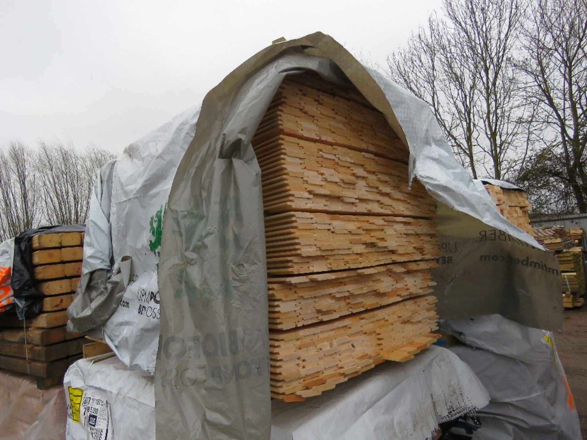 EXTRA LARGE PACK OF UNTREATED SHIPLAP TIMBER FENCE CLADDING BOARDS: 100MM WIDTH @ 1.73M LENGTH APPRO