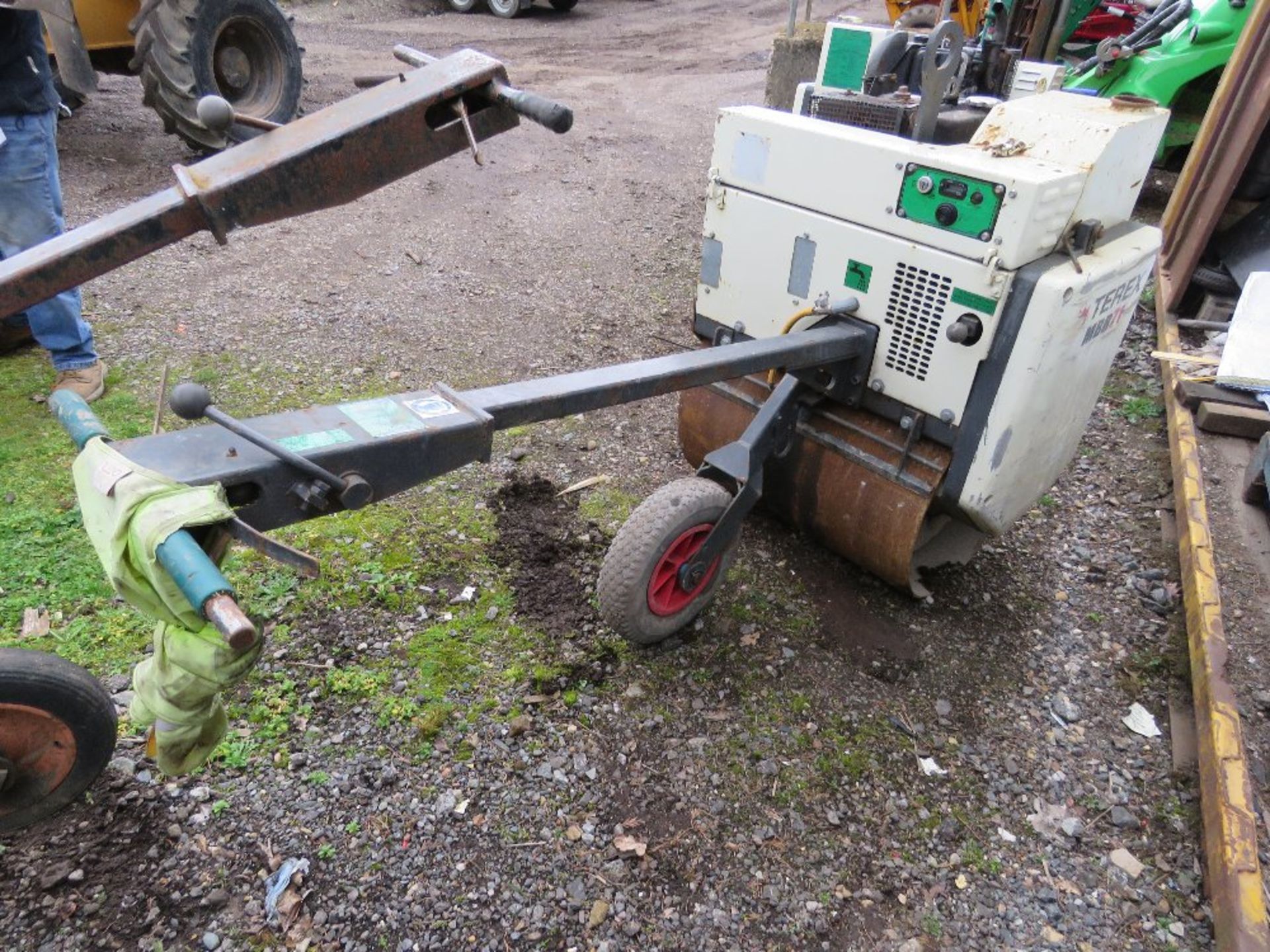 BENFORD TEREX SINGLE DRUM ROLLER WITH DIESEL ENGINE. - Image 4 of 7