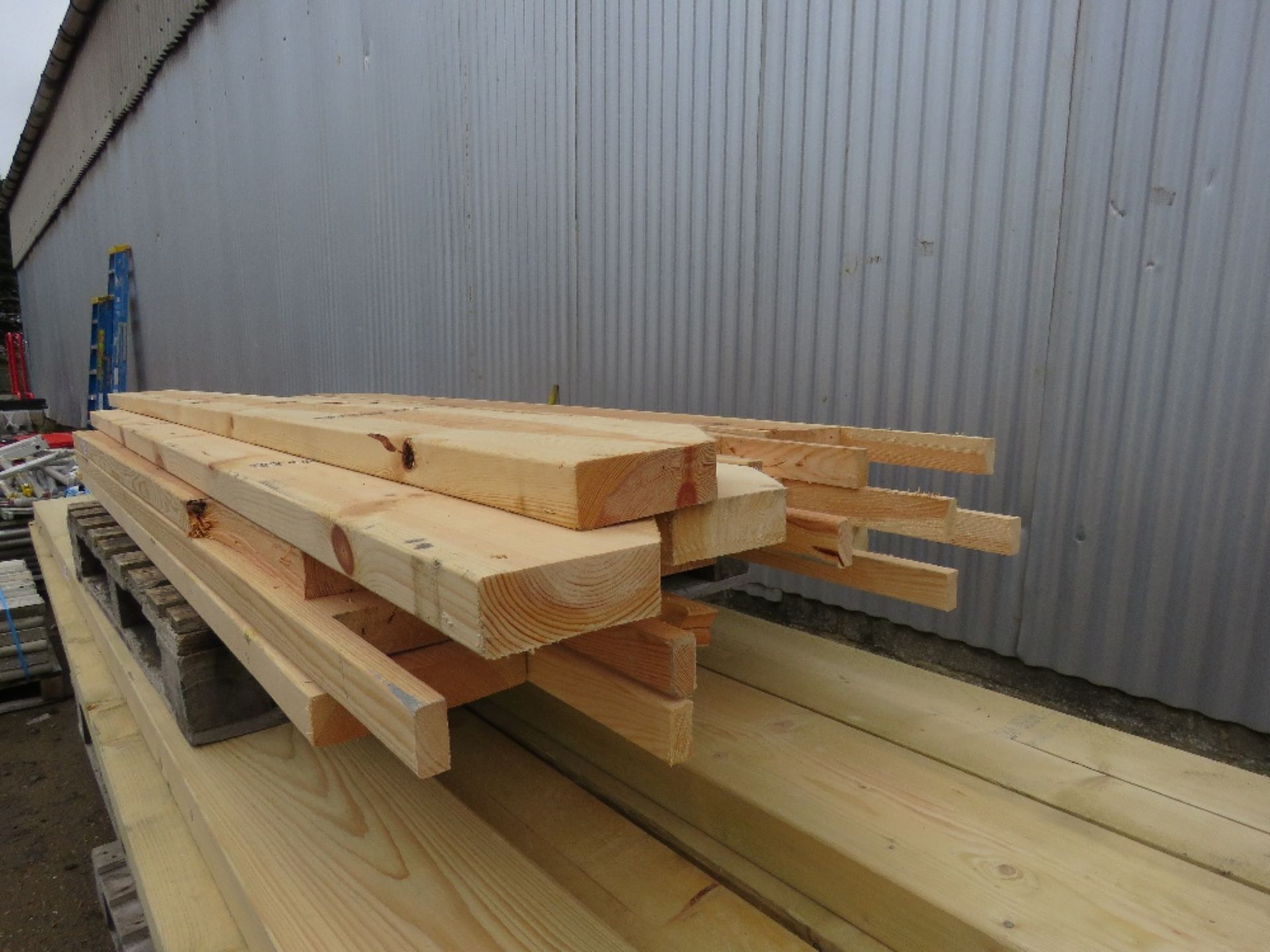 PALLET CONTAINING 8" X 2" TIMBERS @ 6FT-9FT LENGTH APPROX, 17 PIECES IN TOTAL APPROX. SOURCED FROM D - Image 2 of 3