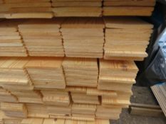 PACK OF UNTREATED HIT AND MISS TIMBER FENCE CLADDING BOARDS: 1.74M LENGTH X 100MM WIDTH APPROX.
