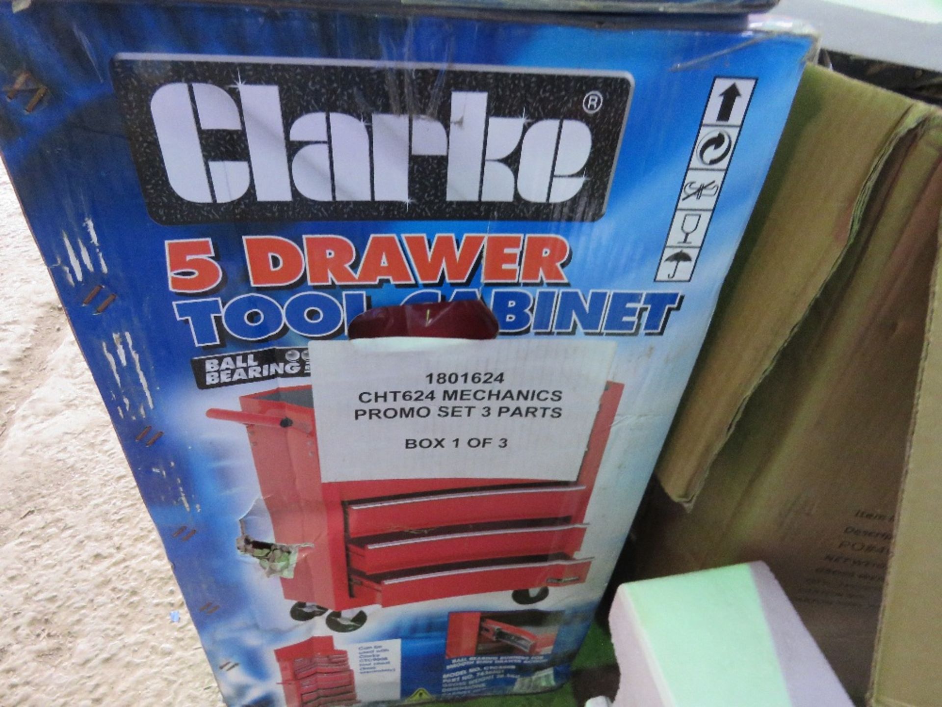 CLARKE 5 DRAWER AND 9 DRAWER TOOL CABINETS PLUS ASSORTED TOOLS AS LISTED PLUS A SPRING COMPRESSOR, U - Image 8 of 12