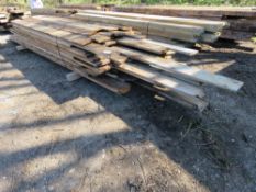 BUNDLE OF PRE-USED DENAILED FLOORING BOARDS : APPROXIMATE SIZES 5" WIDTH @ 7-13FT LENGTH BEING APPRO