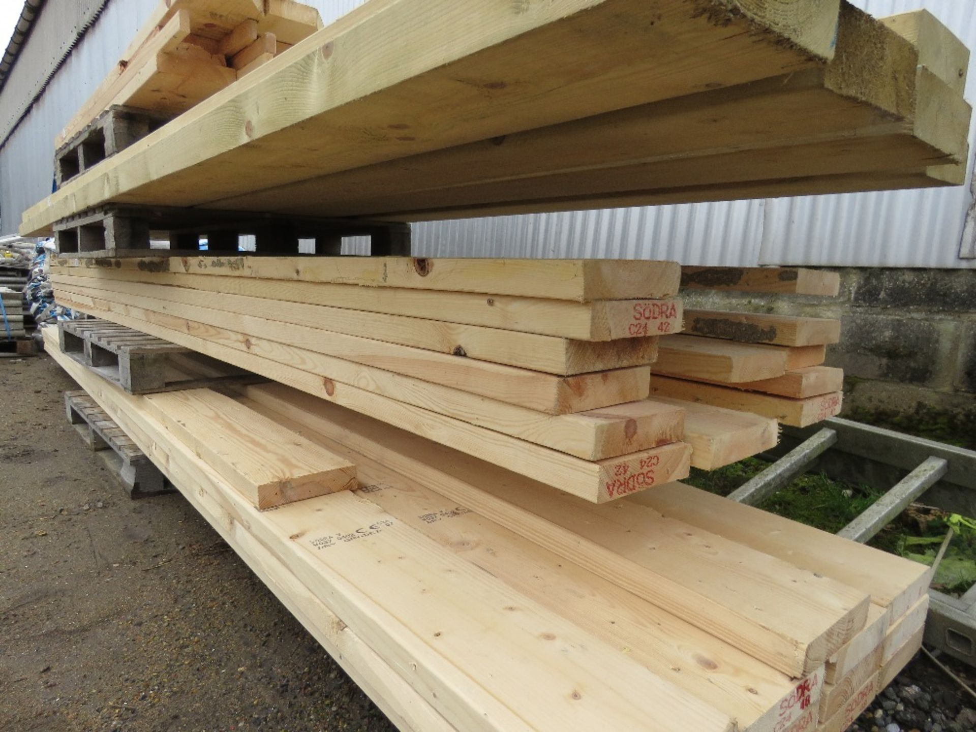 PALLET CONTAINING 8" X 2" TIMBERS: 3.4-4.2M LENGTH APPROX, 24NO PIECES IN TOTAL. SOURCED FROM DEMOL