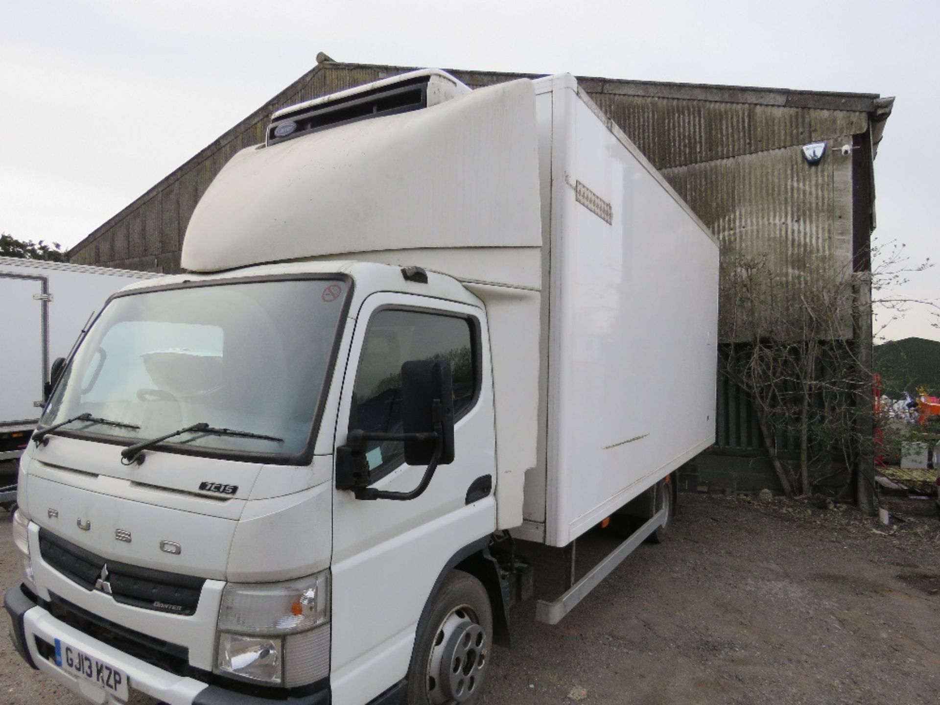 MITSUBISHI FUSO CANTER 7C15 FRIDGE LORRY REG: GJ13 KZP. 271,262 REC KMS. CARRIER FRIDGE UNIT. 17FT L - Image 2 of 16