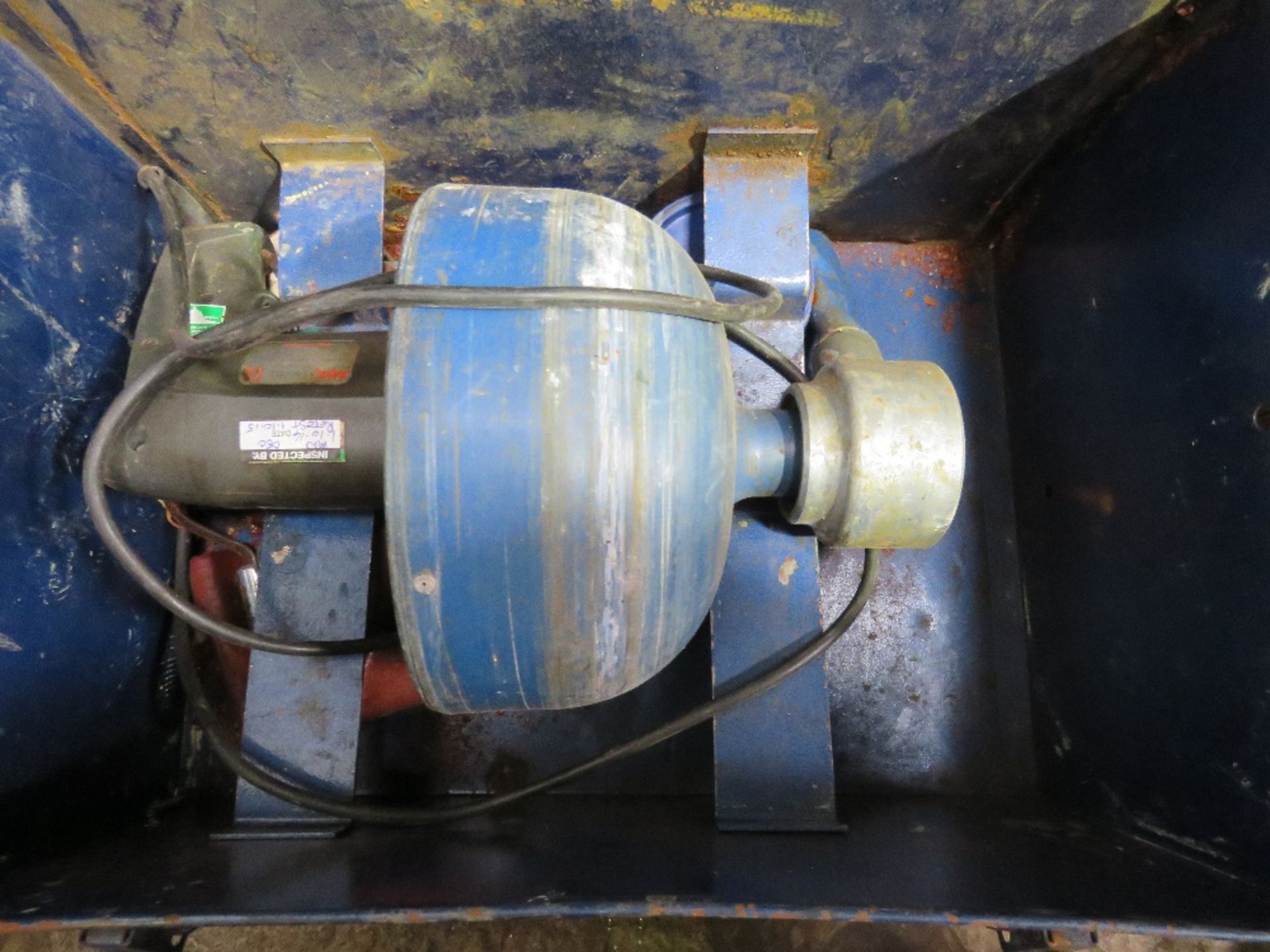 HAND HELD DRAIN WORM, 240VOLT POWERED. THIS LOT IS SOLD UNDER THE AUCTIONEERS MARGIN SCHEME, THER