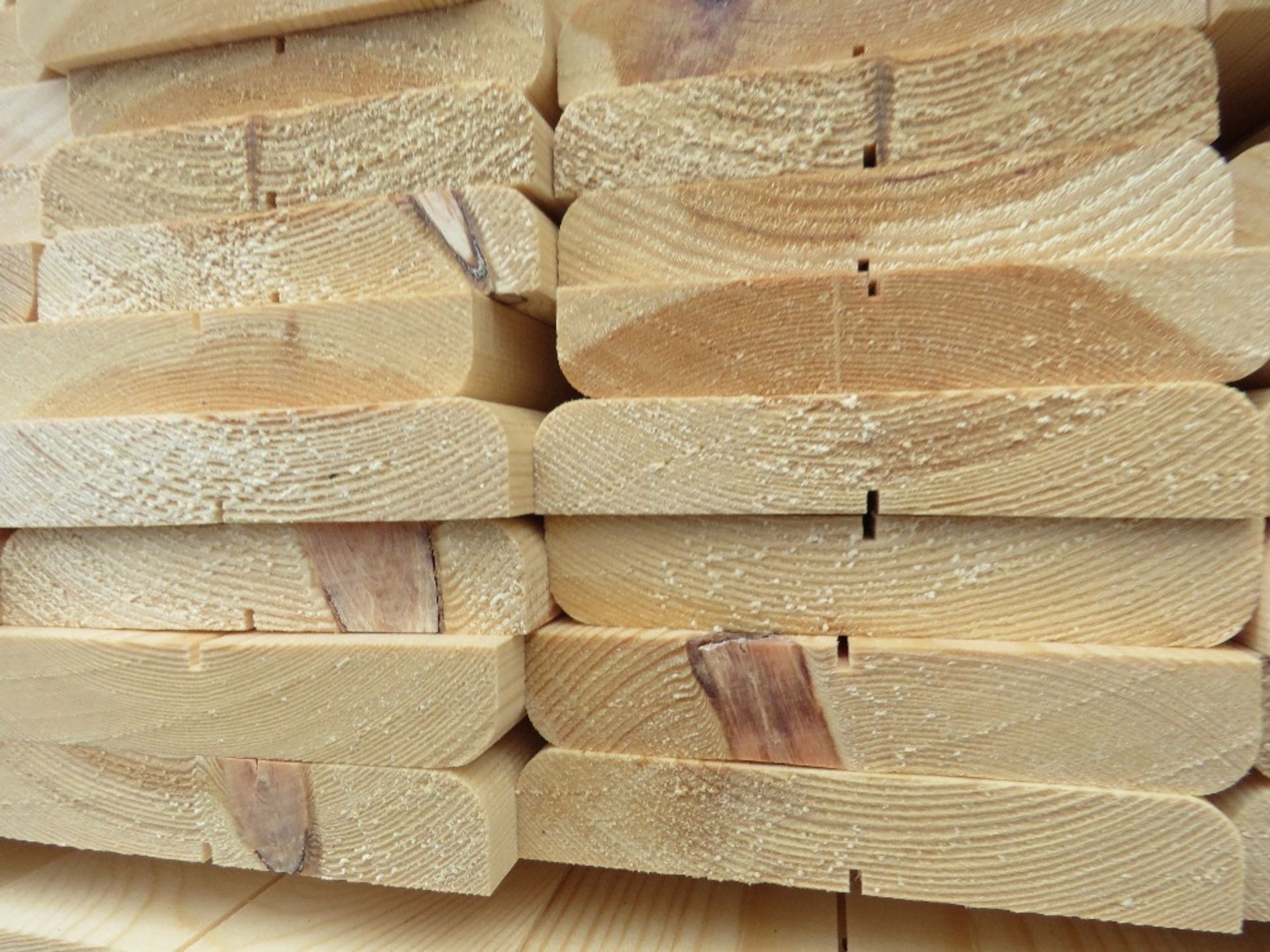 LARGE PACK OF UNTREATED FENCE PANEL CAPPING TIMBER BOARDS: 120MM X 20MM @ 2.0 M LENGTH APPROX. - Image 2 of 3